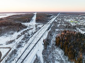 Mshinskaya, stazione dall'alto in winter.jpg