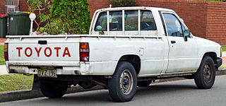 1983-1988 Toyota Hilux (YN58R) 2-door utility 02