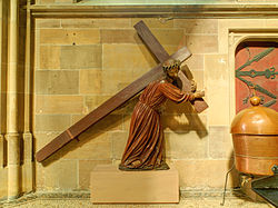 Statue "Christ portant la croix" (1420)