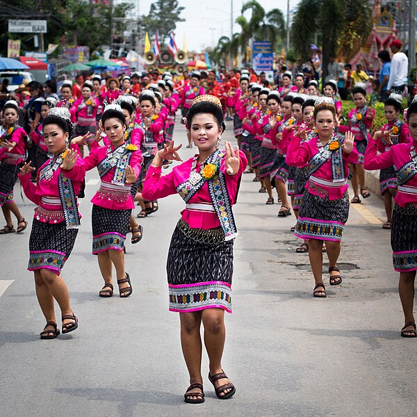 File:2013 Yasothon Rocket Festival 13.jpg