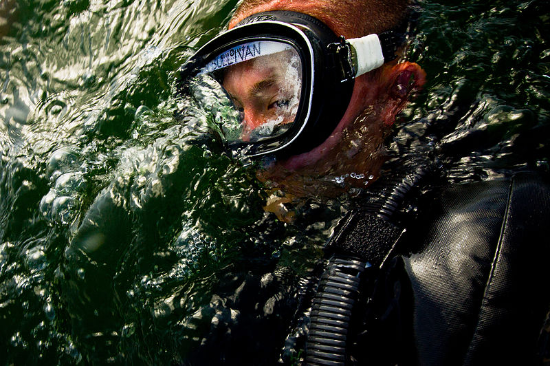 File:A U.S. Air Force pararescue trainee participates in a swimming exercise at Calaveras Lake in San Antonio, Texas, Aug. 17, 2011 110817-F-RH756-643.jpg