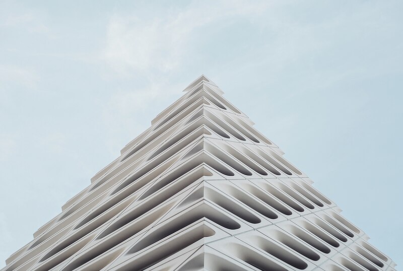 File:Abstract white facade edge (Unsplash).jpg