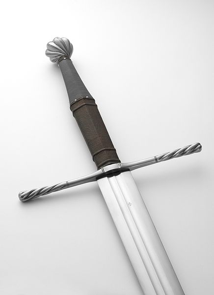 File:Albion Maximilian Medieval Sword 09 (7310418658).jpg