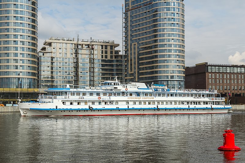 File:Aleksandr Svirskiy on the Khimki Reservoir 2021-06-12 8430.jpg