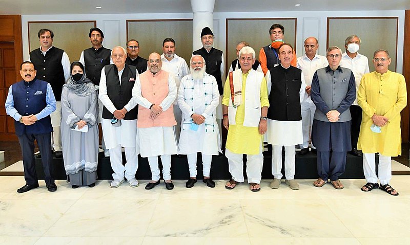 File:All-Party Meeting on Jammu and Kashmir Group Photo.jpg