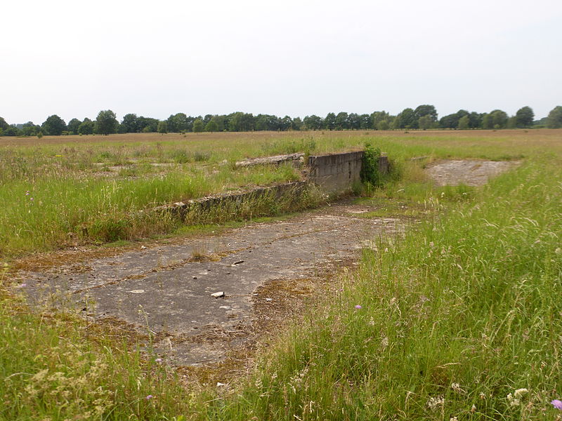 File:Alte Rampe auf dem NSG Büchener Sander.JPG