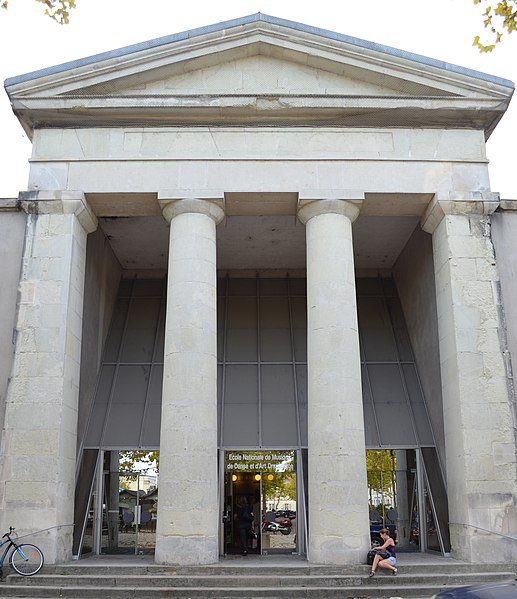 File:Ancien Palais de Justice - La Roche-sur-Yon.jpg