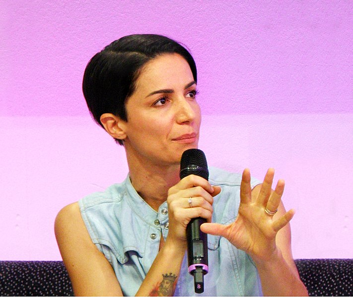 File:Andrea Delogu interviewed at Wired Next Festival 2018.jpg