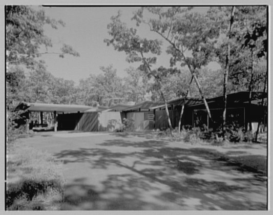 File:Anthony Ellner, Jr., residence on Hilltop Rd., Syosset, New York. LOC gsc.5a25837.tif