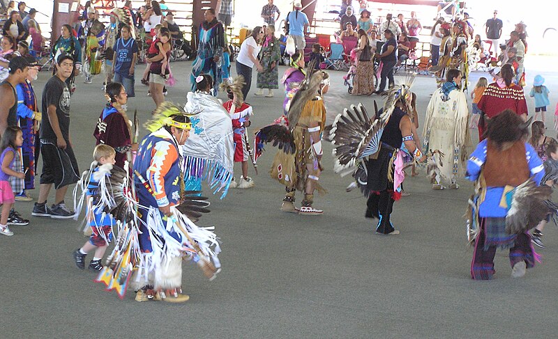 File:Arlee Powwow5.JPG