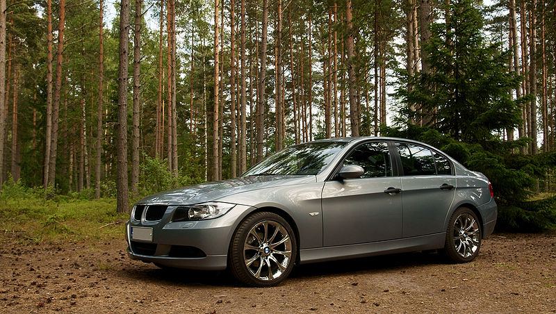 File:BMW E90 Fatijärvellä 2.jpg