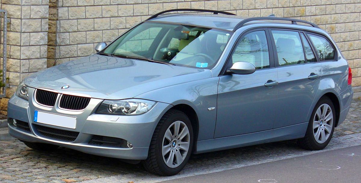 File:BMW E91 rear 20080215.jpg - Wikimedia Commons