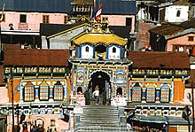 Badrinath temple.jpg