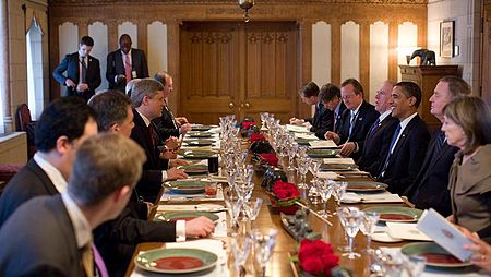 Fail:Barack_Obama_&_Stephen_Harper_at_lunch_in_Ottawa_2-19-09.JPG