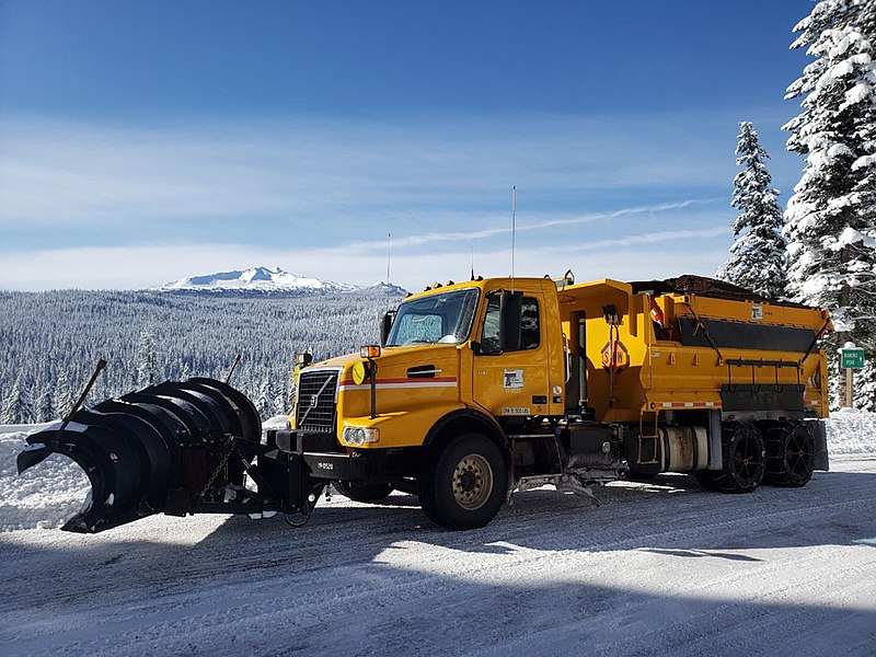 File:Beautiful day to work for ODOT (47086776541).jpg