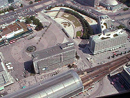Alexanderplatz vanaf de Fernsehturm gezien (2002)