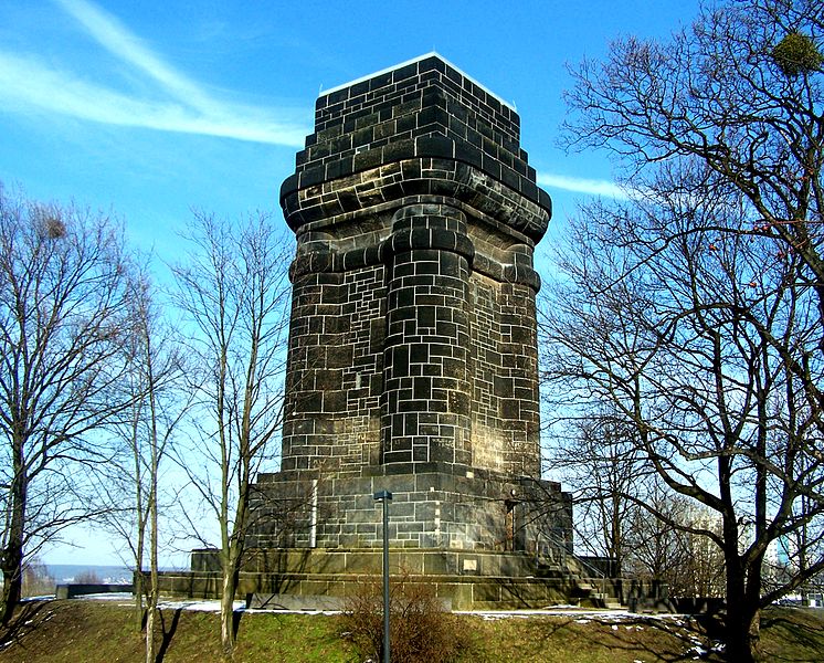 File:Bismarckturm Räcknitz.JPG