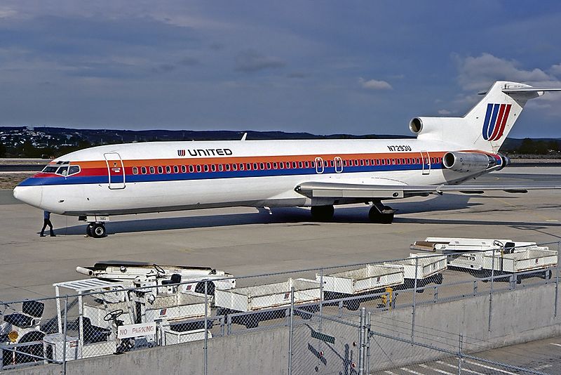 File:Boeing 727-222-Adv, United Airlines AN1868950.jpg