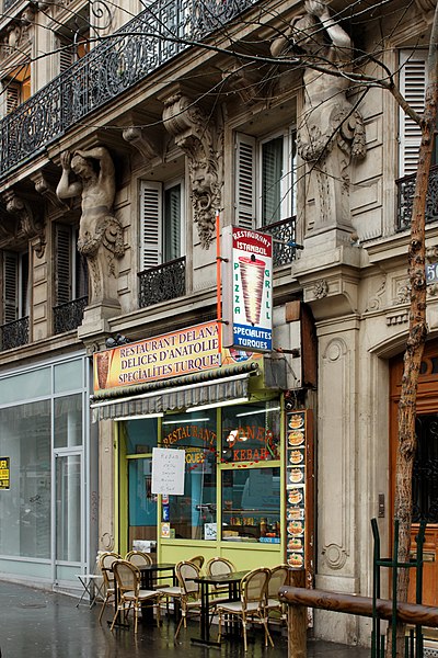 File:Boulevard de Magenta (Paris), numéro 56, kebab 01.jpg