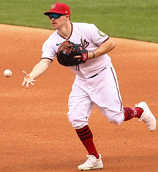 <span class="mw-page-title-main">Utility player (baseball)</span> Role on a baseball team