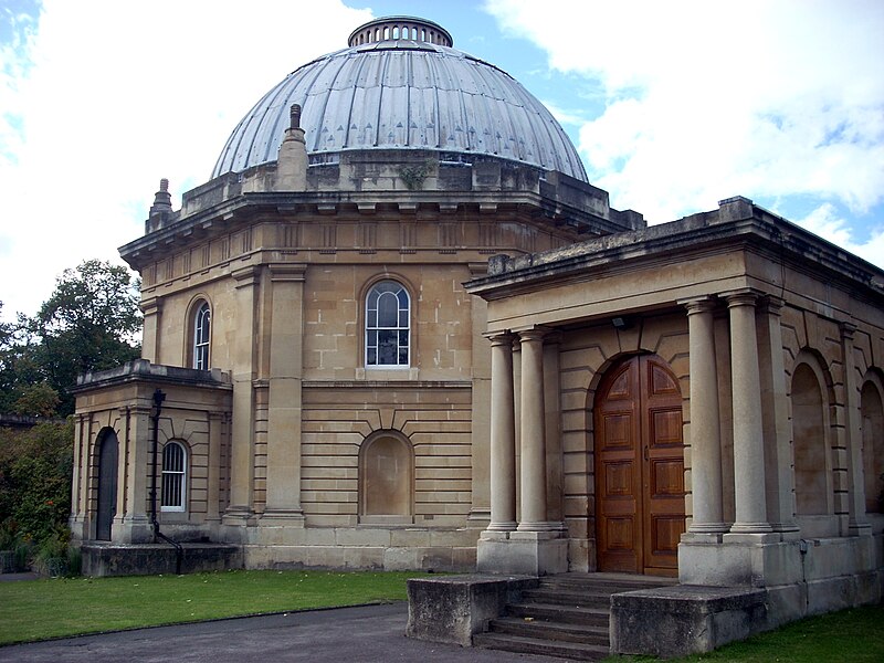 File:Brompton Cemetery chapel.jpg