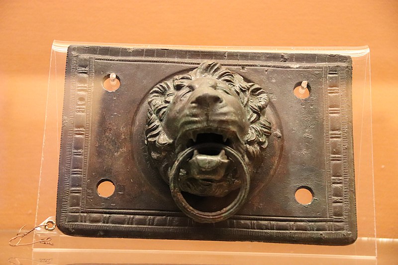 File:Bronze Lion Head from Pompeii (48446129852).jpg