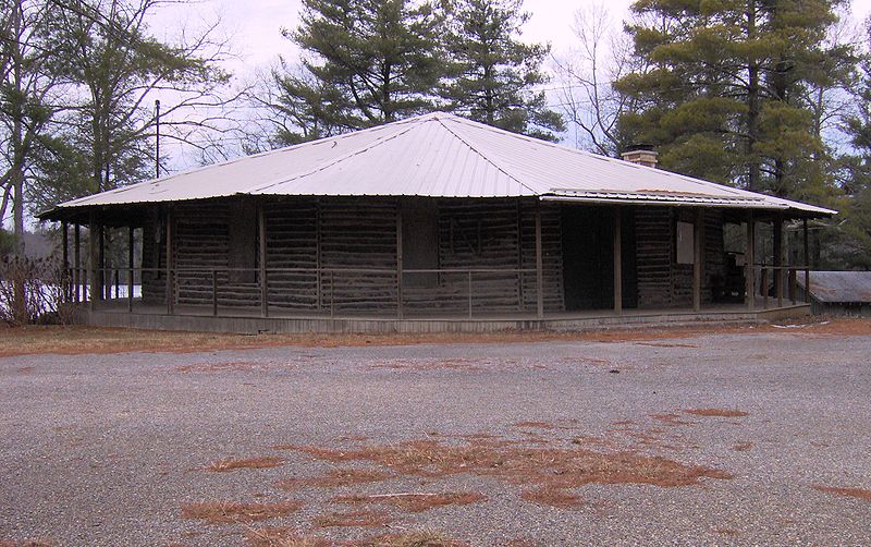 File:Camp-nakanawa-wigwam-tn1.jpg