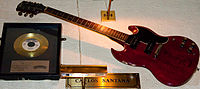 Carlos Santanas Gibson SG Special, Hard Rock Cafe Kairo.jpg