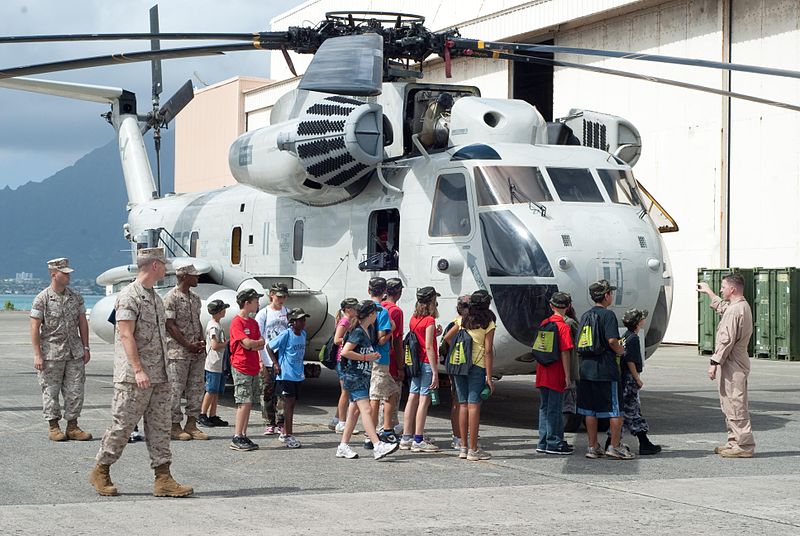 File:Children deploy at Marine Corps Base Hawaii DVIDS382465.jpg