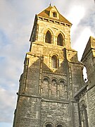 Igreja de Santa Ágata, em Llanymynech.  Torre neo-românica de Thomas Penson