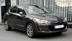 Citroën DS4 HDi 165 SportChic – Frontansicht, 4. Juni 2011, Wülfrath.jpg