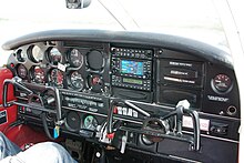 Cockpit einer Piper PA-28, Baujahr 1973