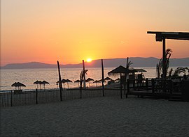 Las playas de arena blanca de Carresqueira, a lo largo de la ría del Sado