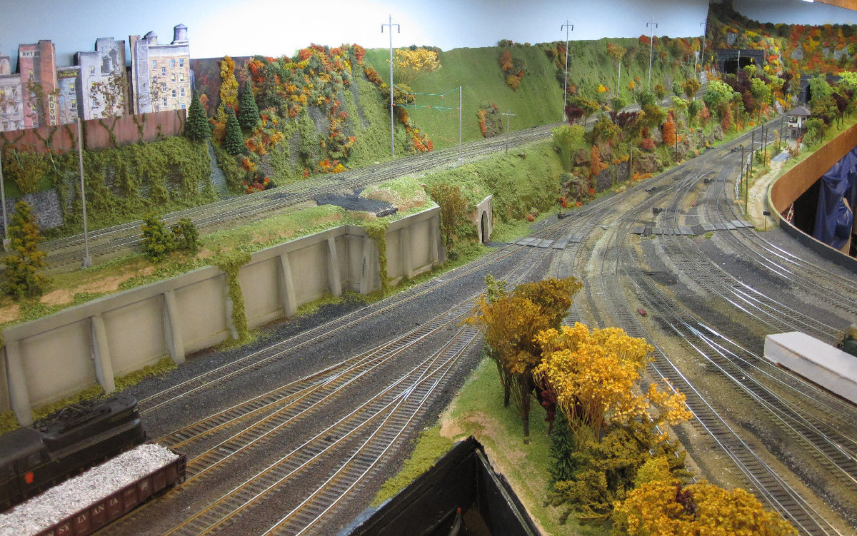 o scale model train layouts