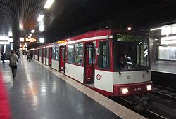 Dyusseldorf Stadtbahn.JPG