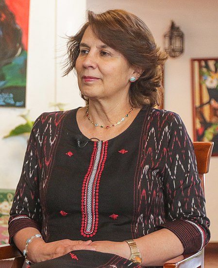 Rosalía_Arteaga