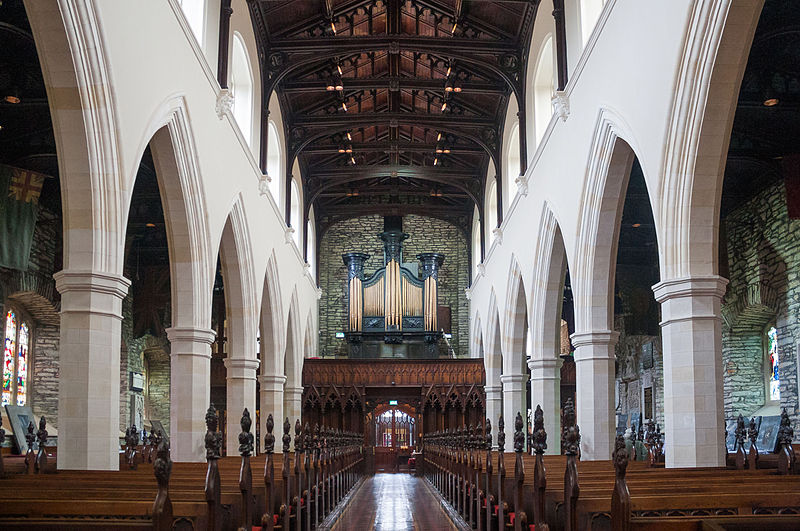 File:Derry St Columb's Cathedral Nave II 2013 09 17.jpg