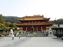 Dinglin Temple in Nanjing 05 2012-10.JPG