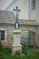 Čeština: Dlouhá Lhota, okres Blansko. Kříž u kostela svatého Bartoloměje. English: Dlouhá Lhota, Blansko District, Czech Republic. Cross in front of church of Saint Bartholomew.