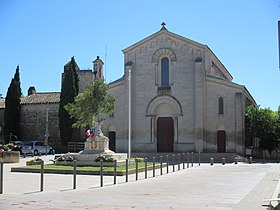 Illustratives Bild des Artikels Saint-Martin-Kirche von Saint-Martin-de-Crau