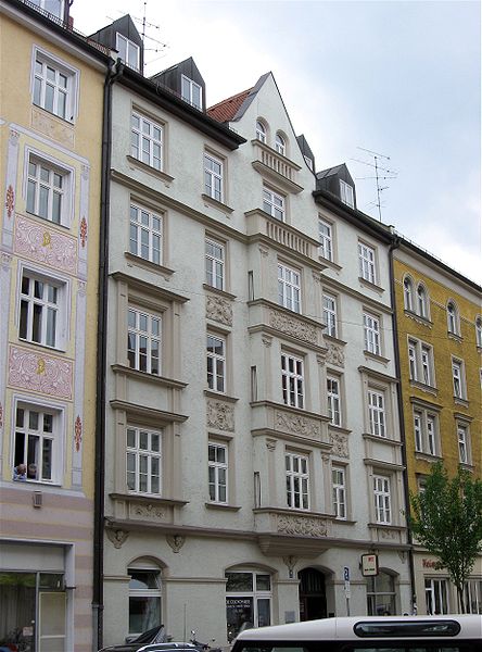 File:Ehrengutstr. 16 Muenchen-1.jpg