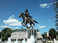 El Jinete del Destino, escultura de Juan Velasco ubicada en Querétaro