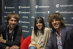 David Feito (vas.), Raquel del Rosario ja Juan Luis Suárez vuonna 2013 Eurovision laulukilpailujen haastattelutilaisuudessa.