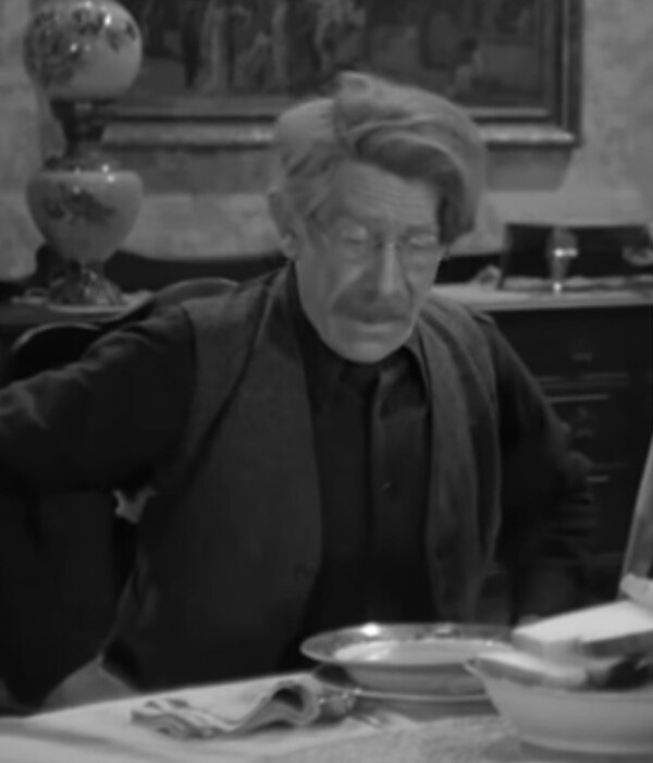 Adams in Invisible Ghost (1941)