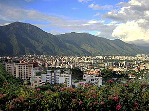 Каракас на фоне Андаў