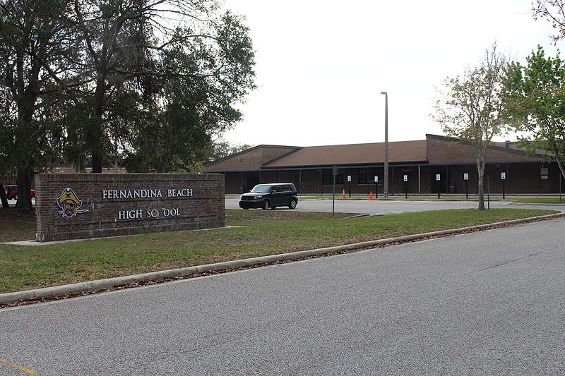 File:Fernandina Beach High School.jpg