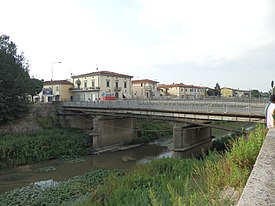 Fornacette emissario bridge.JPG