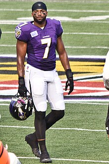 Gerrard Sheppard Ravens stadium Practice 2013.jpg