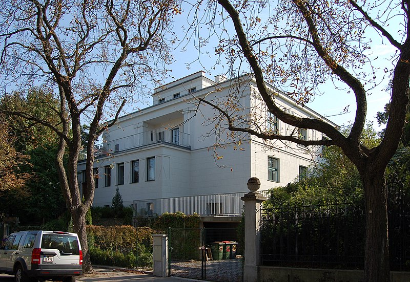 File:Graßberger Villa (Hernals) III.jpg