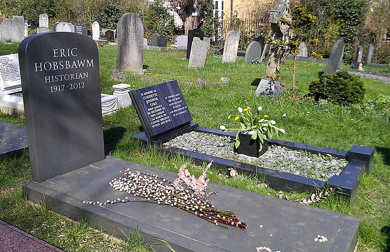 File:Grave of Eric Hobsbawm at Highgate.jpg